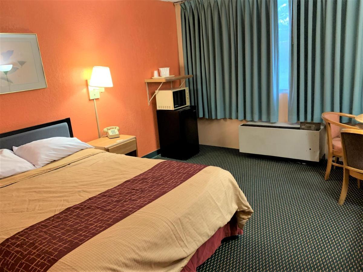 Red Carpet Inn & Suites Lima -Listing Partner エクステリア 写真