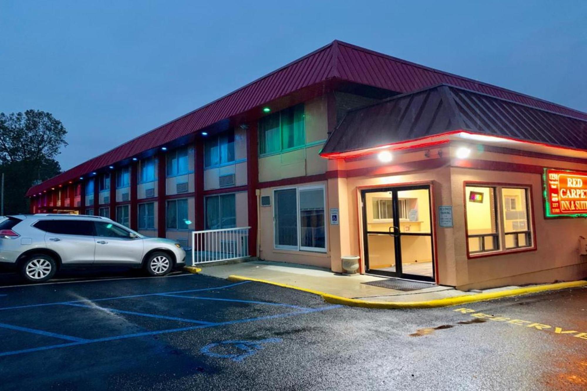 Red Carpet Inn & Suites Lima -Listing Partner エクステリア 写真