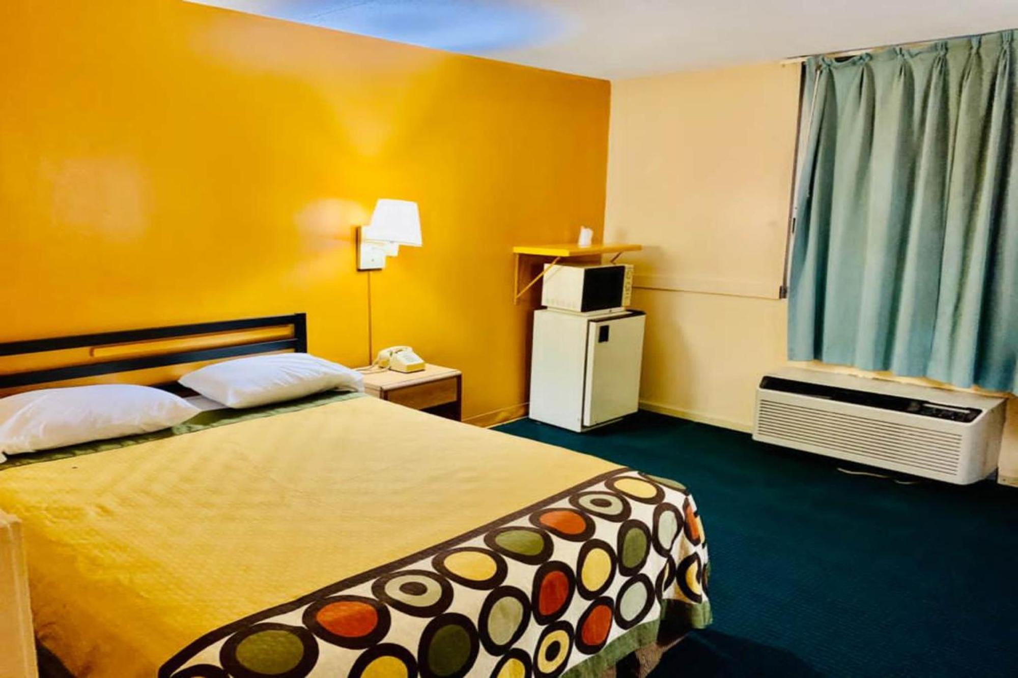 Red Carpet Inn & Suites Lima -Listing Partner エクステリア 写真