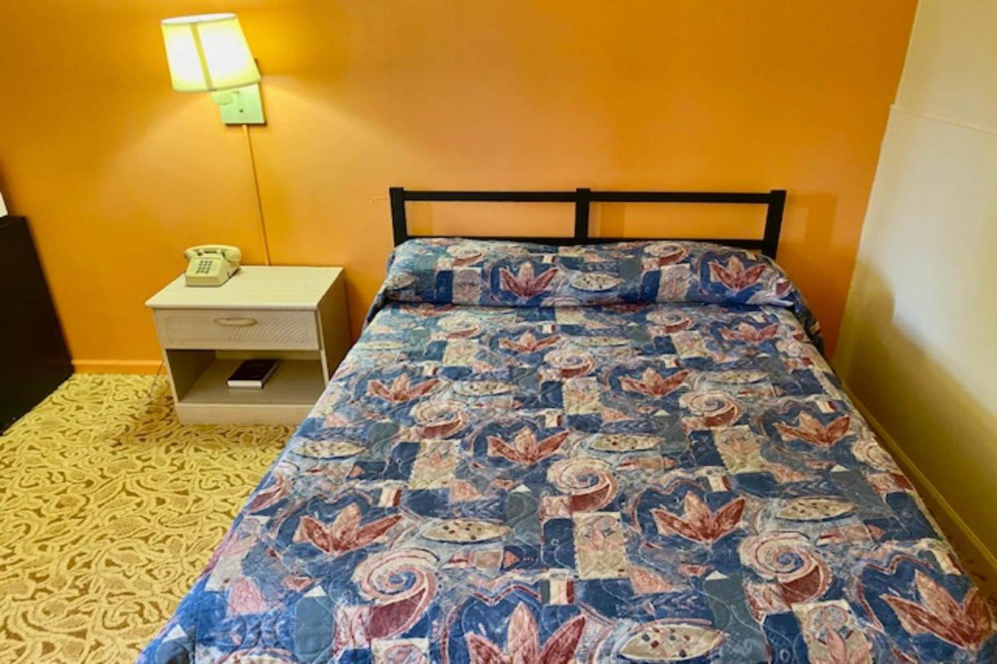 Red Carpet Inn & Suites Lima -Listing Partner エクステリア 写真