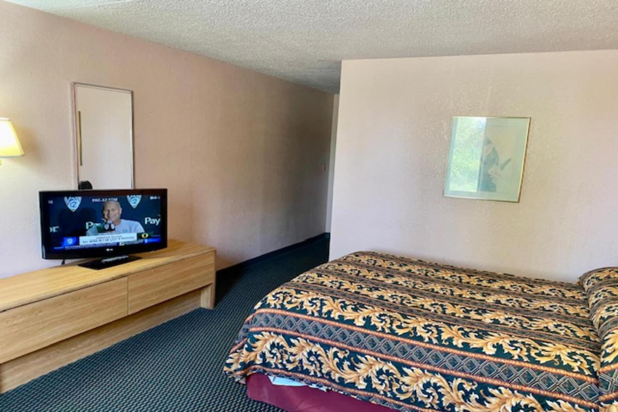 Red Carpet Inn & Suites Lima -Listing Partner エクステリア 写真