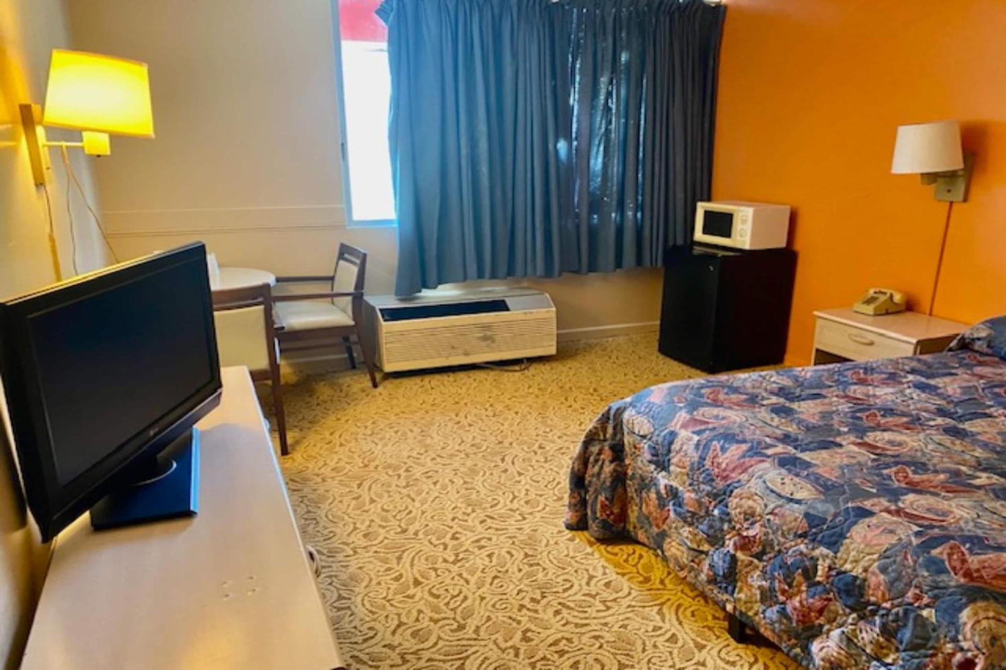 Red Carpet Inn & Suites Lima -Listing Partner エクステリア 写真