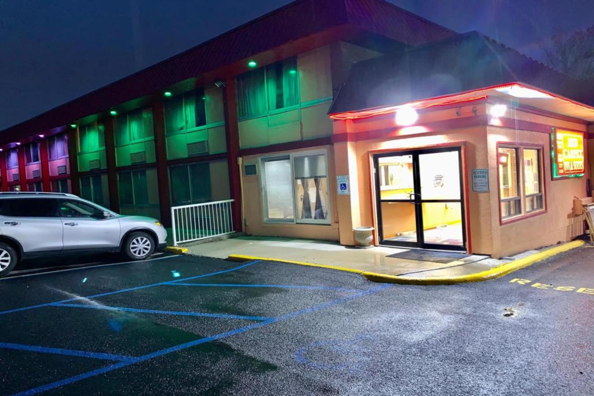Red Carpet Inn & Suites Lima -Listing Partner エクステリア 写真