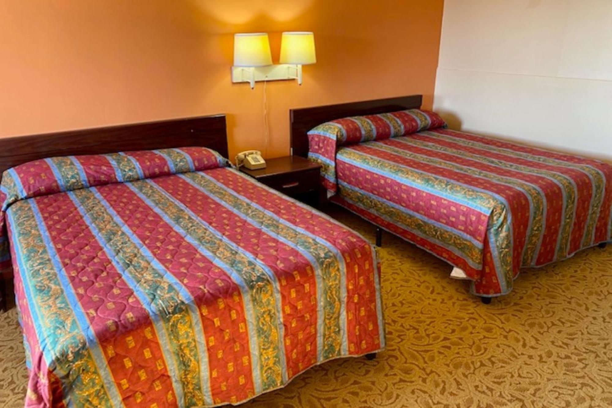 Red Carpet Inn & Suites Lima -Listing Partner エクステリア 写真